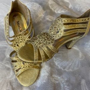 Beautiful Mila Lady crystal dress sandals.  Lexie